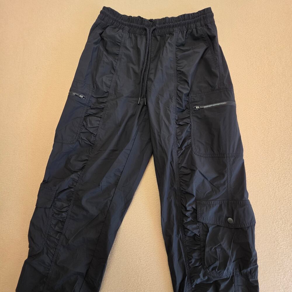 Athleta Parachute Cargo Pants Black Sz 2 Lightweight Athleisure